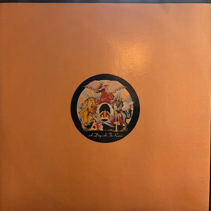 Queen - A Day At The Races (VINYL) | Very Good (VG) Excellent+ (EX+)