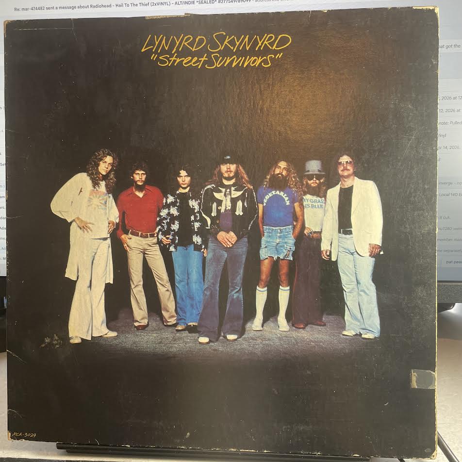 Lynyrd Skynyrd - Street Survivors (VINYL) | Very Good (VG) Very Good Plus (VG+)