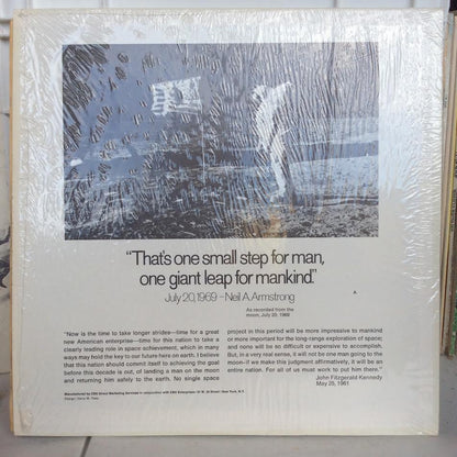 Walter Cronkite - Man On The Moon (VINYL) | Near Mint (NM) Near Mint (NM)