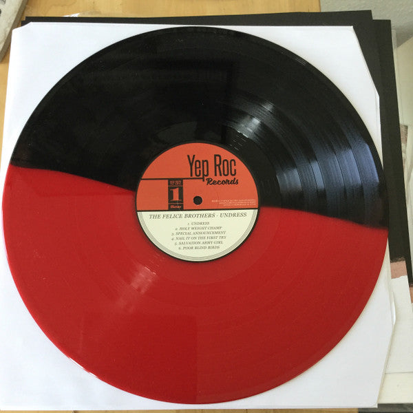 Undress | Mint (M) Mint (M)