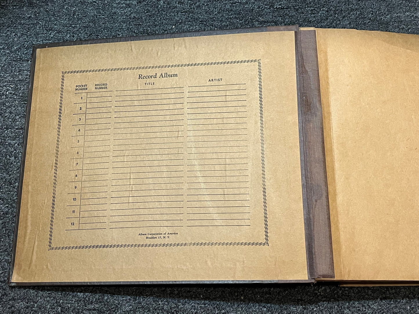 Va - 12 Page 12" 78RPM Record Book | Excellent+ (EX+)
