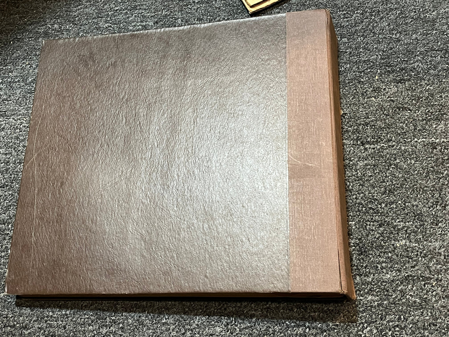 Va - 12 Page 12" 78RPM Record Book | Excellent+ (EX+)