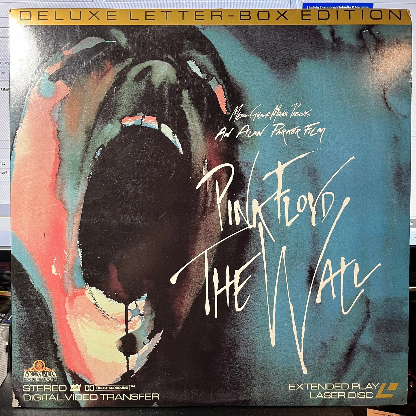 PINK FLOYD - THE WALL (LASER DISC MOVIE) |