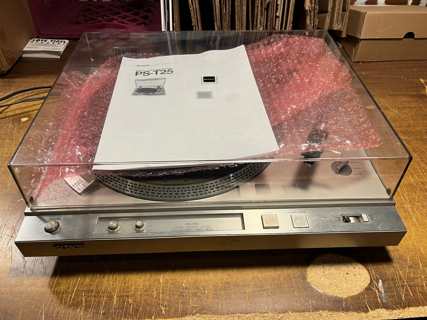 SONY (R) - STEREO TURNTABLE SYSTEM PS-T25 W/MANUAL |