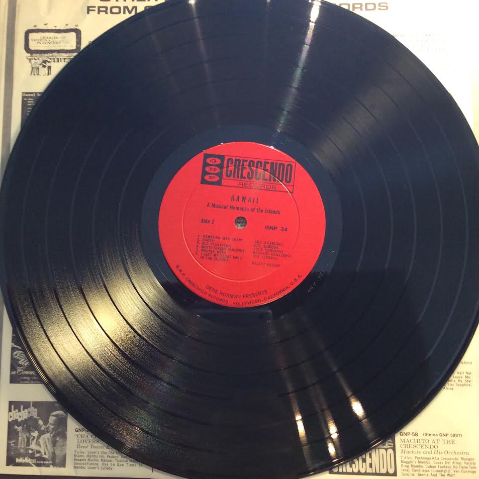 Various - Hawaii A Musical Memento Of The Islands (VINYL) | Excellent+ (EX+) Near Mint (NM)