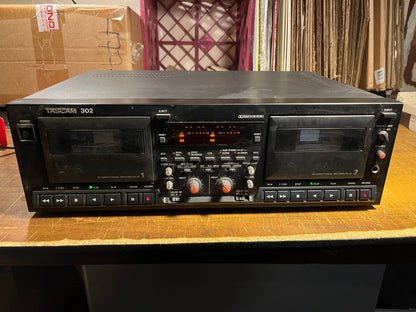 TASCAM 302 DUAL CASSETTE DECK - TESTED - WORKS! |